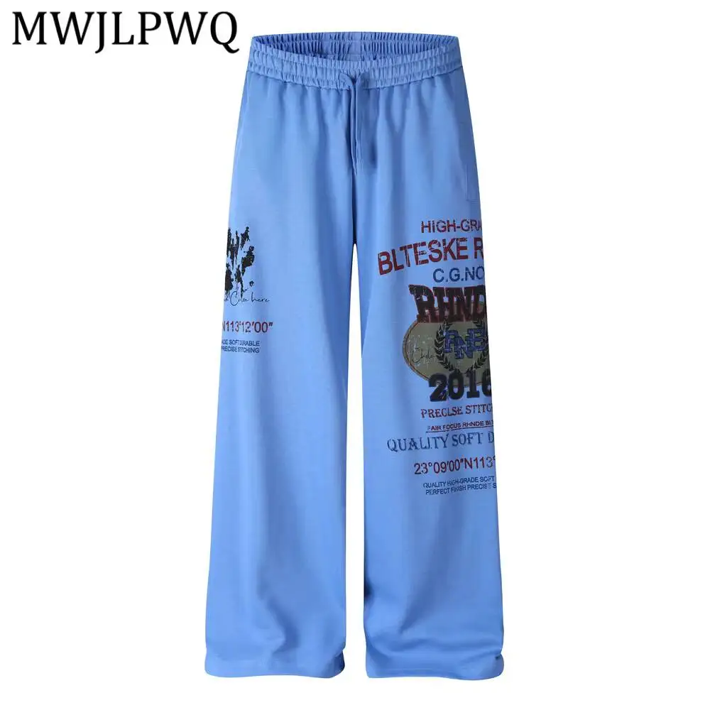 MWJLPWQ American Retro Letter Print Wide-Leg Straight Sweatpants For Men Vibe Drawstring Elastic Waist Sports Casual Pants 17085
MWJLPWQ American Retro Letter Print Wide-Leg Straight Sweatpants For Men Vibe Drawstring Elastic Waist Sports Casual Pants 17085