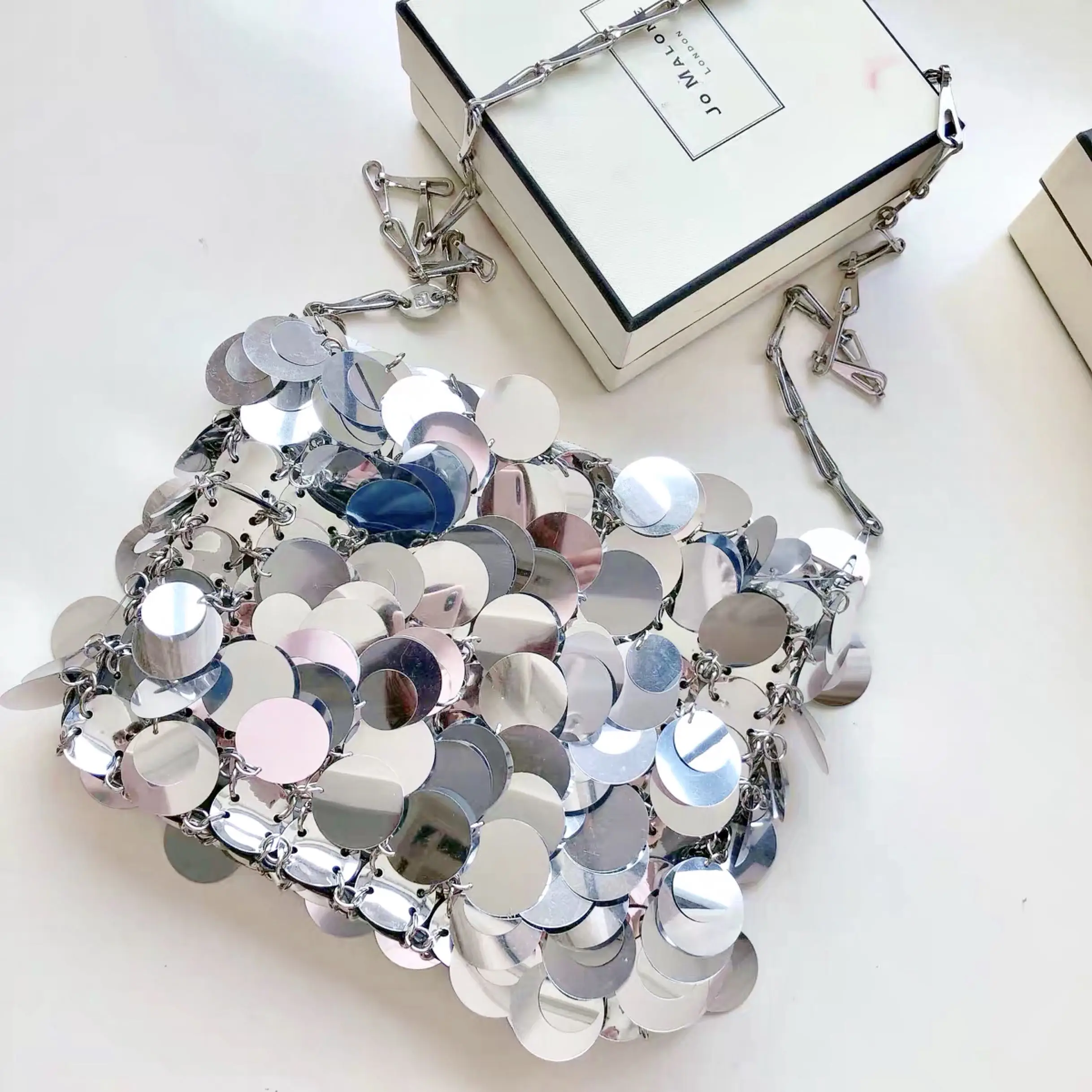 Sequins Handbags Silver Bag Women Small Tote Bag Bling Bling Fashion Lady Bucket Handbags Girls Glitter Purses Brand
Sequins Handbags Silver Bag Women Small Tote Bag Bling Bling Fashion Lady Bucket Handbags Girls Glitter Purses Brand