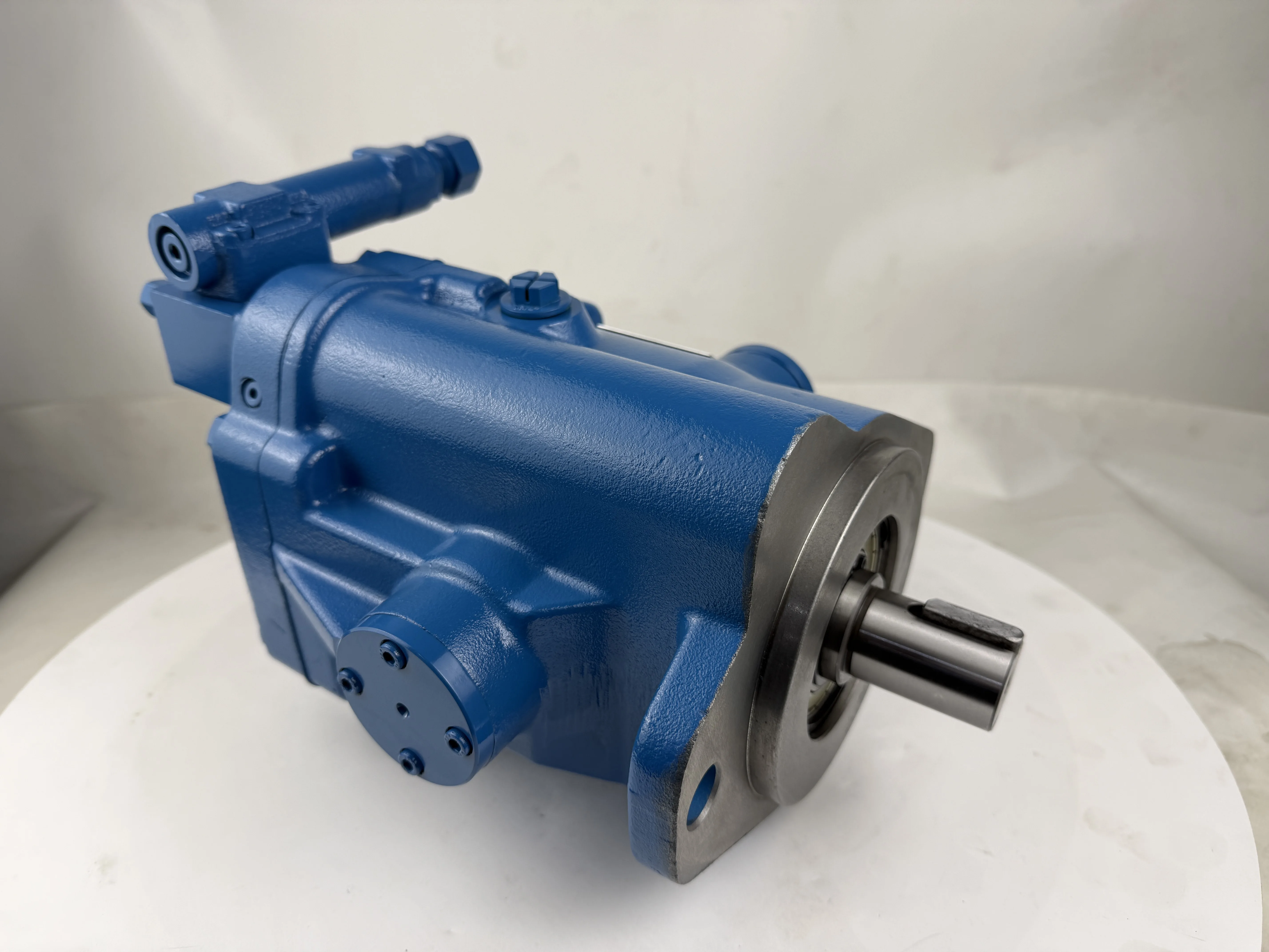 PVB Series PVB6 PVB10 PVB15 PVB20 Hydraulic Piston Pump PVB20-RS-21-C-11 PVB20-RS-21-CC-11 PVB20-RS-21-CC-11 PVB20-RS-21-CM-11
PVB Series PVB6 PVB10 PVB15 PVB20 Hydraulic Piston Pump PVB20-RS-21-C-11 PVB20-RS-21-CC-11 PVB20-RS-21-CC-11 PVB20-RS-21-CM-11