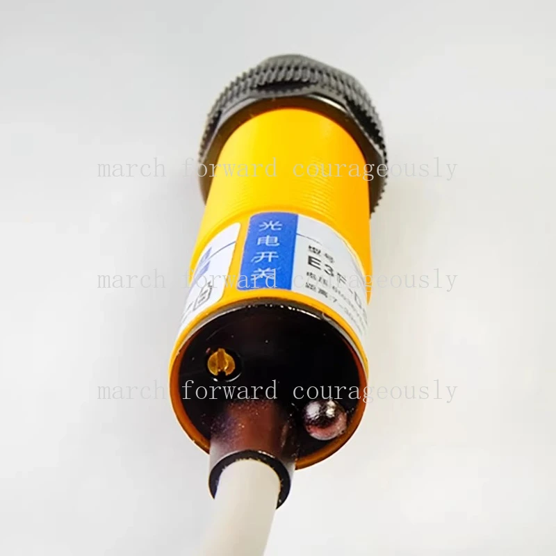Photoelectric switch proximity diffuse reflection PNP normally closed three-wire infrared sensor E3F-DS30P2
Photoelectric switch proximity diffuse reflection PNP normally closed three-wire infrared sensor E3F-DS30P2