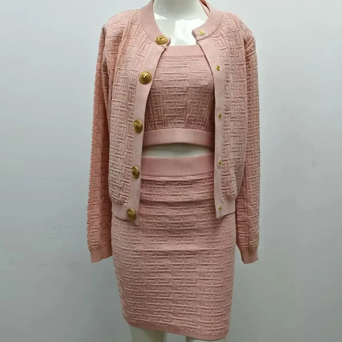 Spring And Summer New Women Fashionable Temperament Elegant Long Sleeved Round Neck Knitted Top+Half Skirt+Vest Three Piece Set
Spring And Summer New Women Fashionable Temperament Elegant Long Sleeved Round Neck Knitted Top+Half Skirt+Vest Three Piece Set