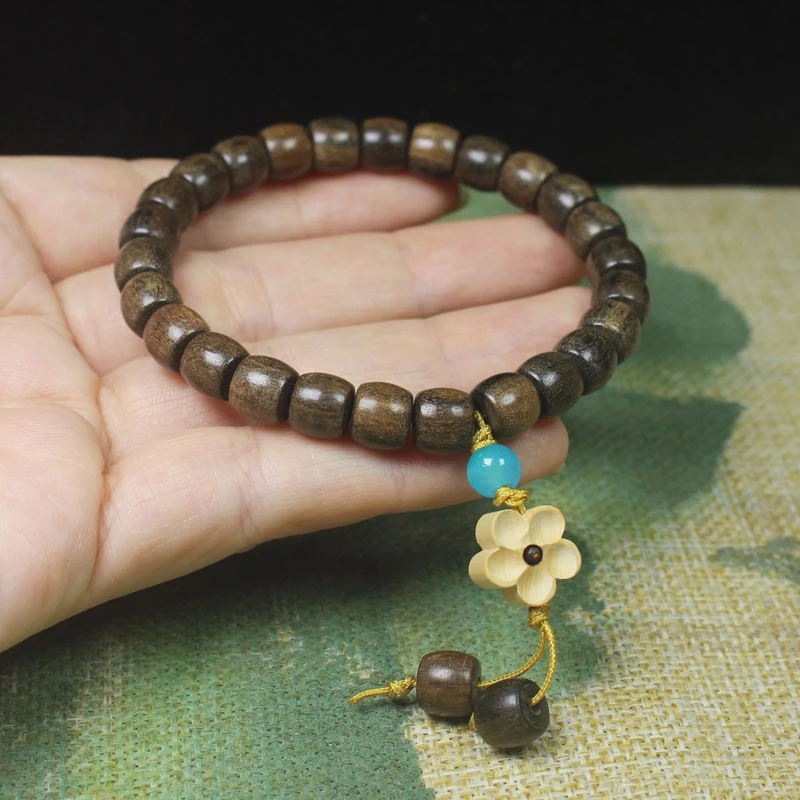 Sheng Guibao Apple 8mm Straight-Cut Bracelet Flower Style Wooden Buddhist Beads for Meditation
Sheng Guibao Apple 8mm Straight-Cut Bracelet Flower Style Wooden Buddhist Beads for Meditation