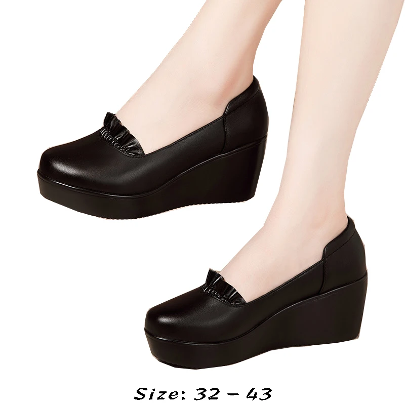 high quality leather wedge shoe for women 6cm high heel platform round toe 32 33 42 43 elegant and fashion shoe black red white
high quality leather wedge shoe for women 6cm high heel platform round toe 32 33 42 43 elegant and fashion shoe black red white