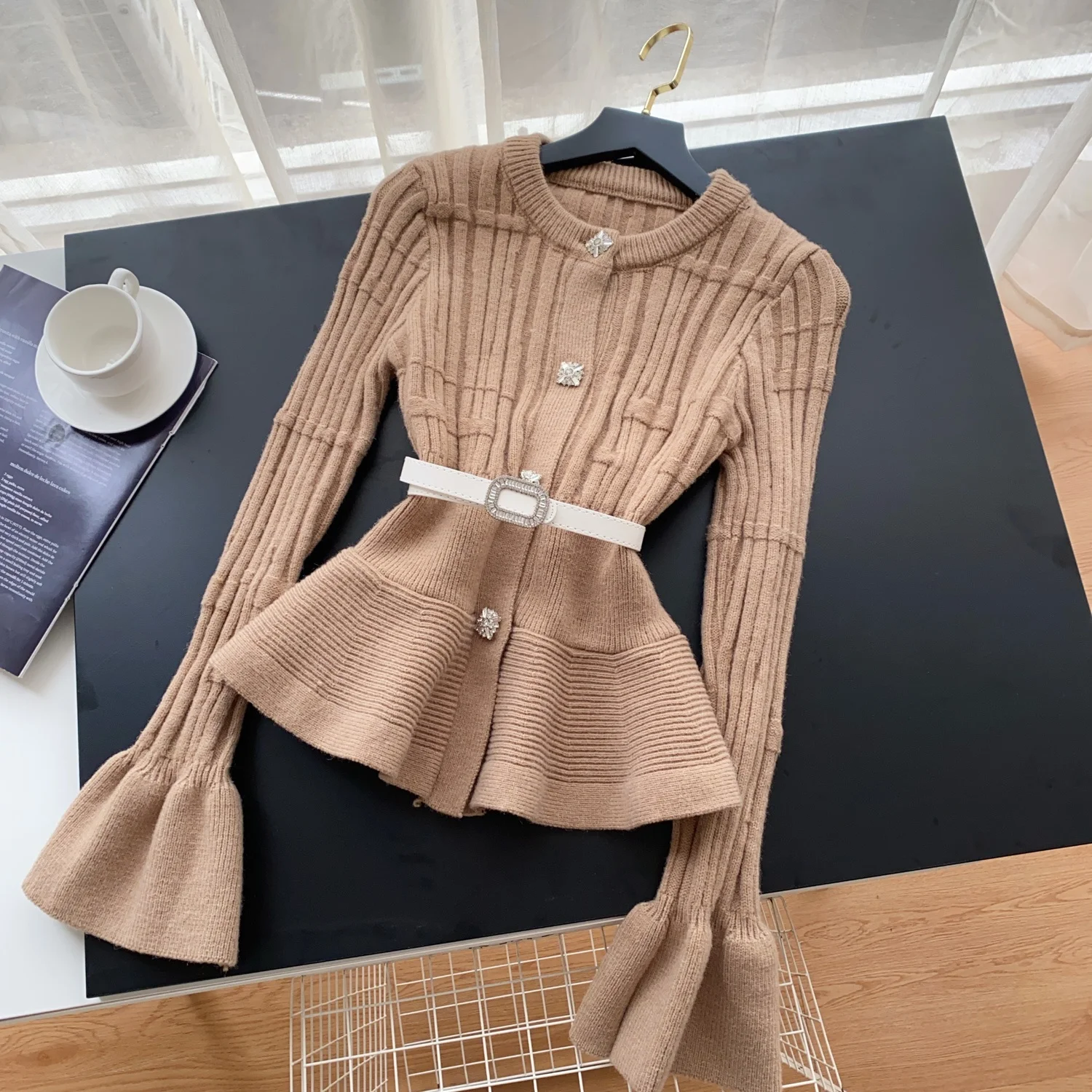 Clothland Women Chic Knitting Cardigan Long Sleeve Belt Sweater Female Fashion Outwear Fashion Tops HA581
Clothland Women Chic Knitting Cardigan Long Sleeve Belt Sweater Female Fashion Outwear Fashion Tops HA581