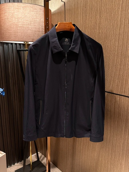 Spring New Men's ort Collar Jaet Soft Comfortable Non-crive High Quali Faion Urban Sle Cotton Blend Fabric
Spring New Men's ort Collar Jaet Soft Comfortable Non-crive High Quali Faion Urban Sle Cotton Blend Fabric