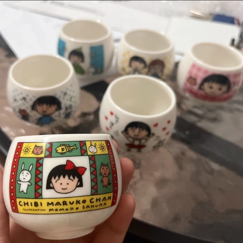 Керамическая чашка Chibi Maruko Chan, японская официальная капсульная игрушка Kitan Club, 6 стилей, коллекционная посуда, индивидуальный подарок для фанатов аниме
Керамическая чашка Chibi Maruko Chan, японская официальная капсульная игрушка Kitan Club, 6 стилей, коллекционная посуда, индивидуальный подарок для фанатов аниме
