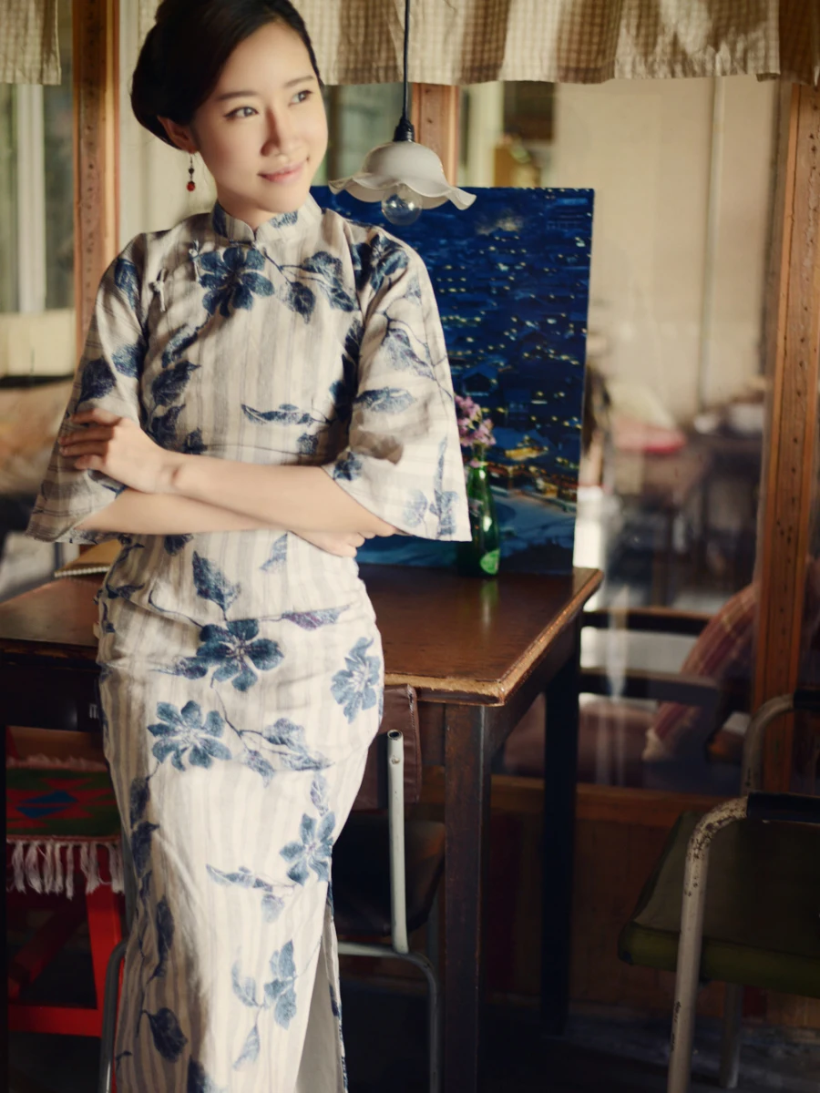 Retro Linen Long Sve f Open Front Low Slit Floral Print Qipao Traditional Chinese Costume
Retro Linen Long Sve f Open Front Low Slit Floral Print Qipao Traditional Chinese Costume