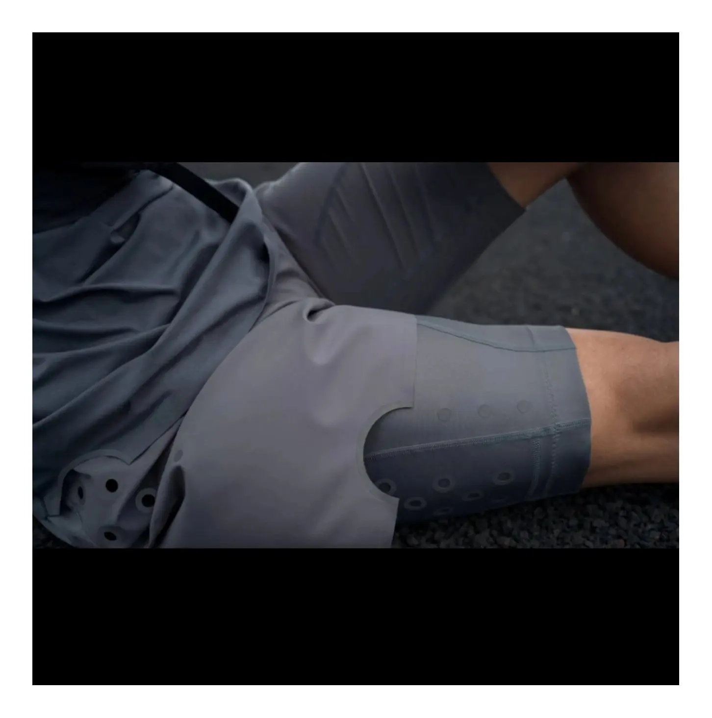 GDW 0 Series High Elastic Lightweight Running Pressure Shorts Cycling Pants Breathable Hole Design Slim Fit Polyester Fiber
GDW 0 Series High Elastic Lightweight Running Pressure Shorts Cycling Pants Breathable Hole Design Slim Fit Polyester Fiber