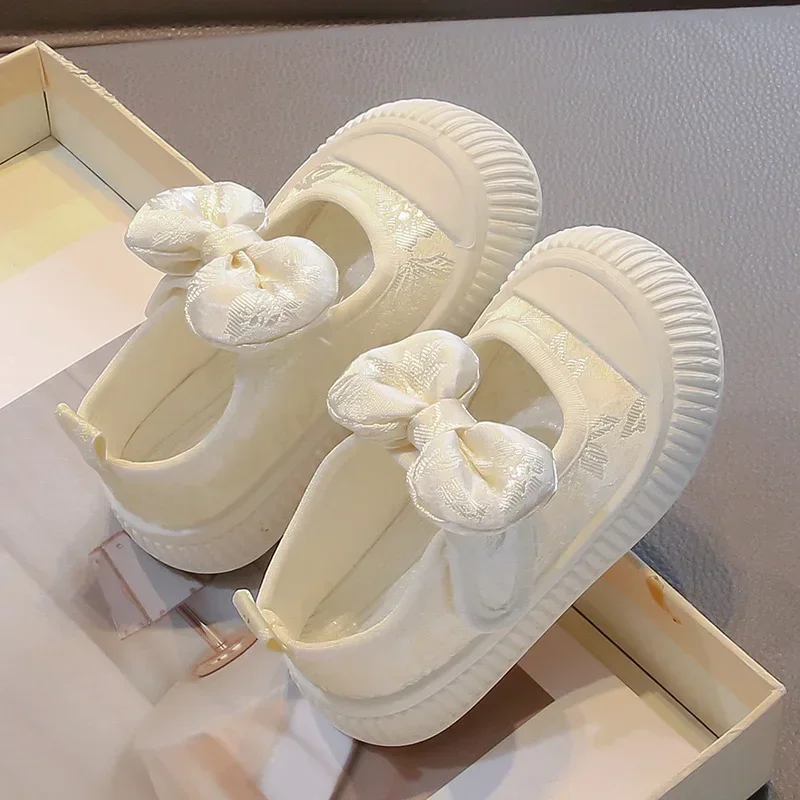 2024 Children Casual Shoes for Girls Autumn New Fashion Korean Style Sweet Bowtie Comfortable Anti-slippery Versatile Chic Shoes
2024 Children Casual Shoes for Girls Autumn New Fashion Korean Style Sweet Bowtie Comfortable Anti-slippery Versatile Chic Shoes