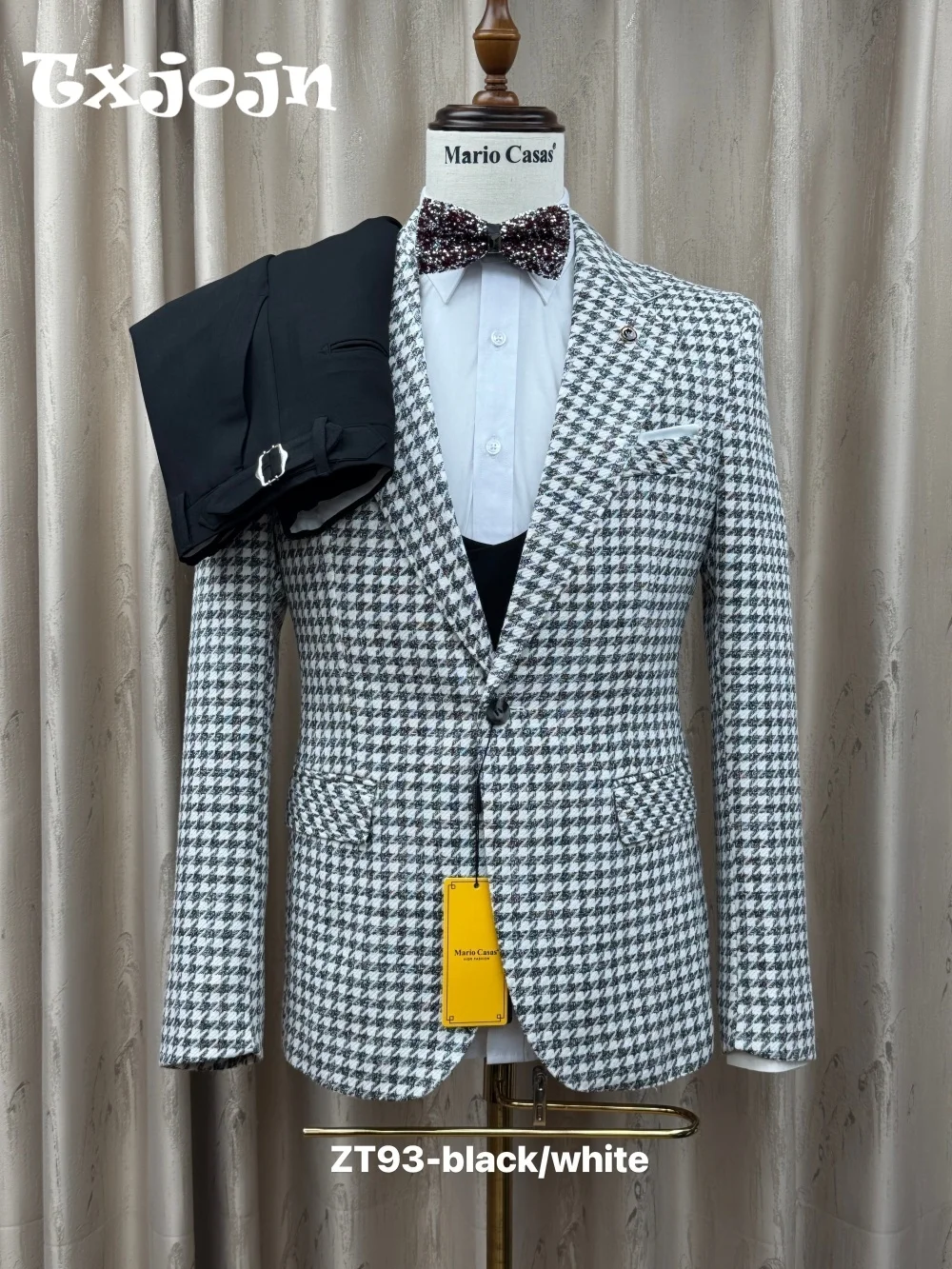 Stylish Black And White Houndstooth Men Suit Set 2026 Trendy Single Breasted Formal Blazer Vest Pants For Wedding Party
Stylish Black And White Houndstooth Men Suit Set 2026 Trendy Single Breasted Formal Blazer Vest Pants For Wedding Party