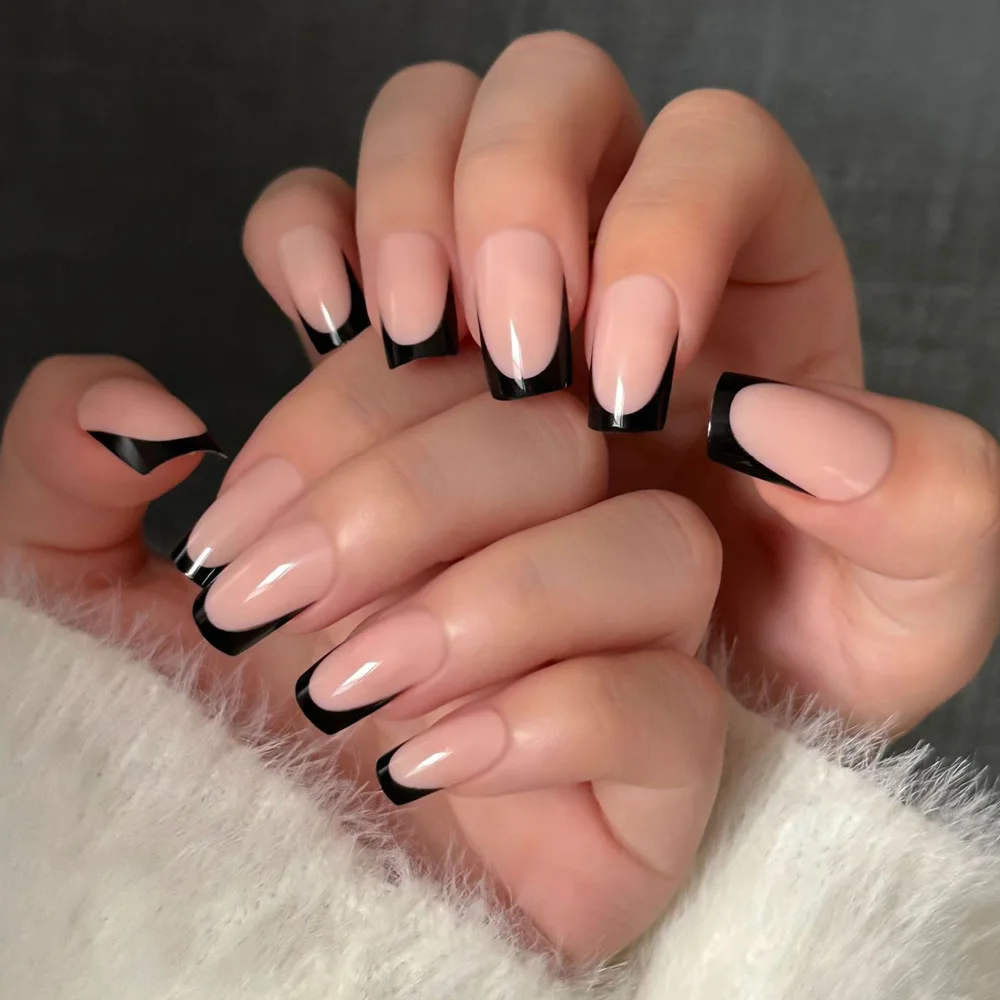24Pcs fake nail art, medium black French style European style wearing armor, black border nude powder, pure desire for ladies, anniversary gift, perfect gift for ladies, birthday gift, holiday gift
24Pcs fake nail art, medium black French style European style wearing armor, black border nude powder, pure desire for ladies, anniversary gift, perfect gift for ladies, birthday gift, holiday gift