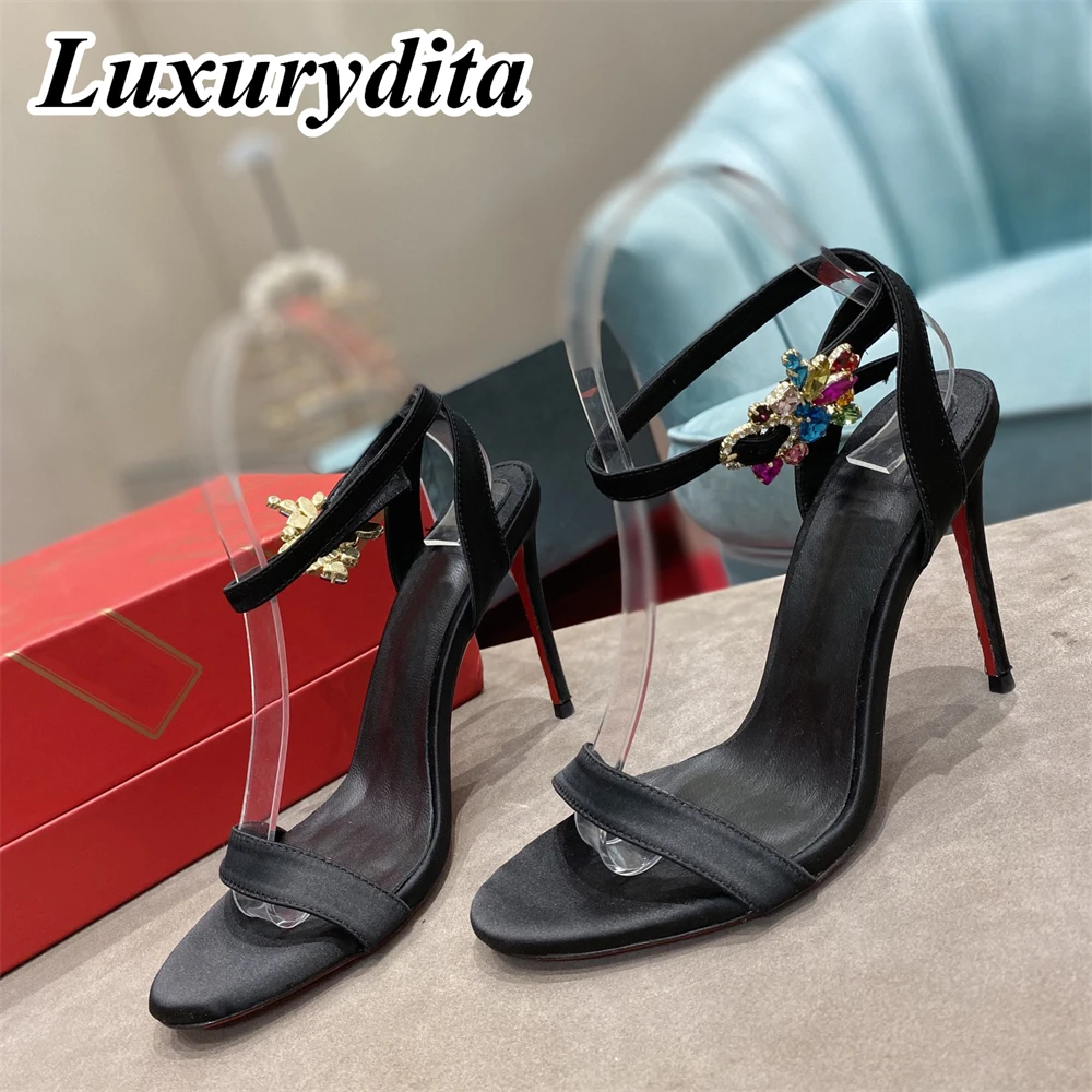 Top Quality Womens High Heels 0-12cm Luxury Fashion Ladies Sandals Designer Classic Red Heel Real Leather sole Mules Shoes 0264
Top Quality Womens High Heels 0-12cm Luxury Fashion Ladies Sandals Designer Classic Red Heel Real Leather sole Mules Shoes 0264