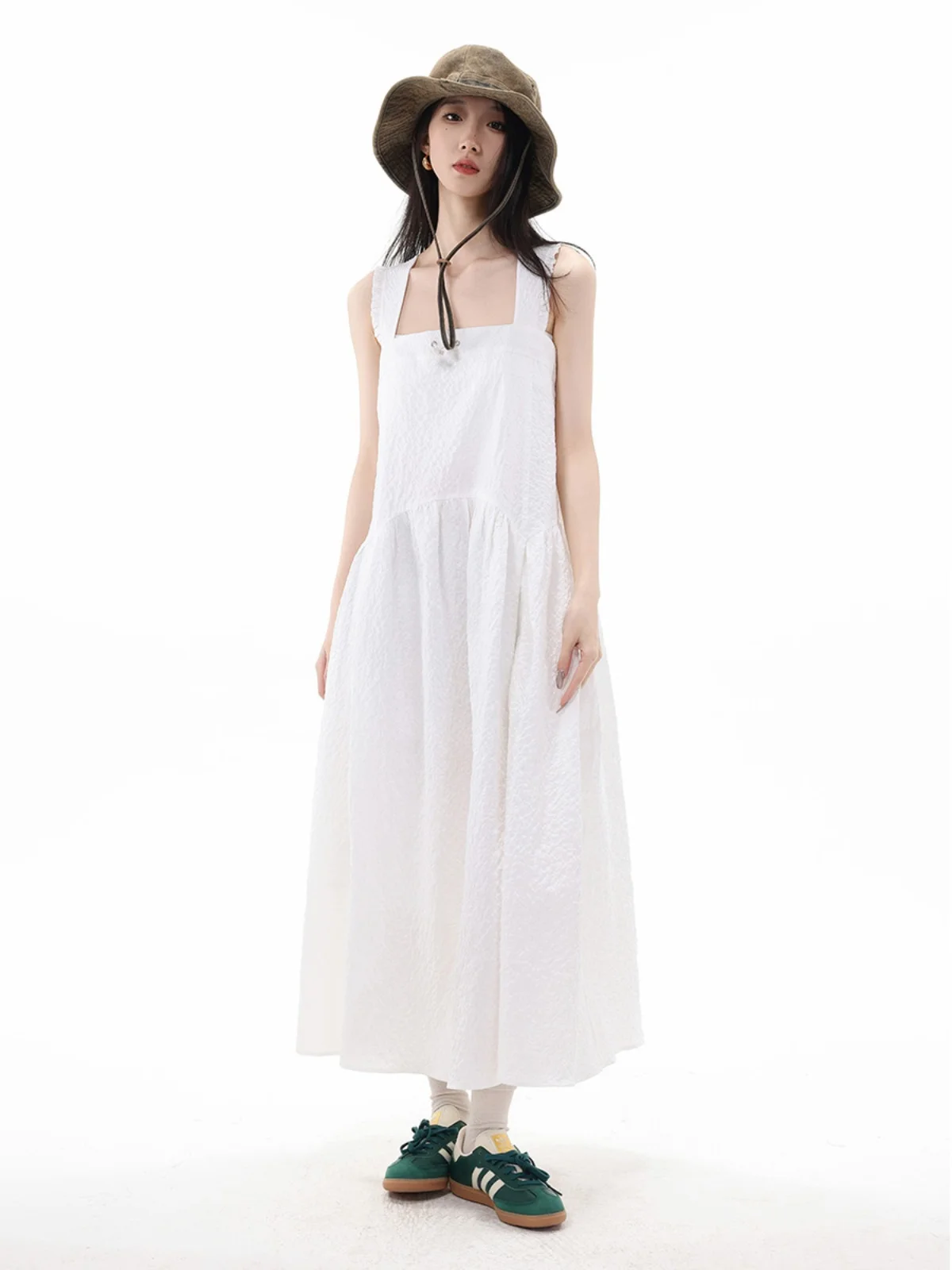 Sweet Style Mixed Workwear Dress Women's Spring Summer Cotton Pure White Strap Dress Embossed One Shoulder Gown
Sweet Style Mixed Workwear Dress Women's Spring Summer Cotton Pure White Strap Dress Embossed One Shoulder Gown