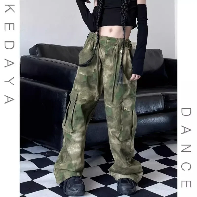 2025 Spring and Summer New Trendy Cool Girl Wasteland Wind Hooded Vest Camouflage Casual Trousers Performance Street Dance Suit
2025 Spring and Summer New Trendy Cool Girl Wasteland Wind Hooded Vest Camouflage Casual Trousers Performance Street Dance Suit