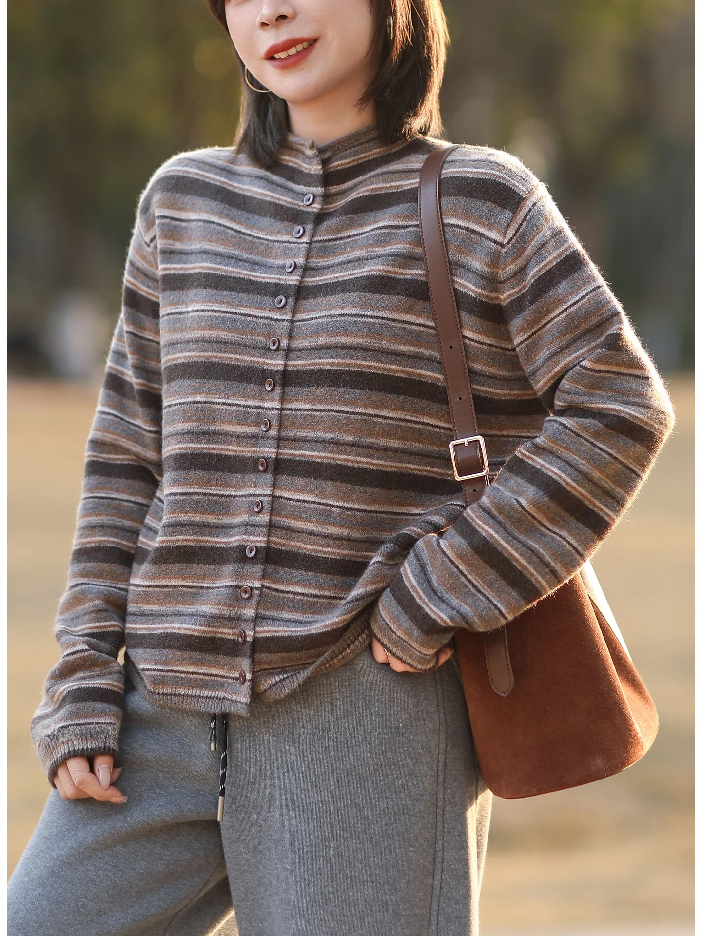 Artsy Design Knitted Stand Collar Single Button Sweater Women's Winter Faion Striped Color Blo Open Cardigan Warm Long Sl...
Artsy Design Knitted Stand Collar Single Button Sweater Women's Winter Faion Striped Color Blo Open Cardigan Warm Long Sl...