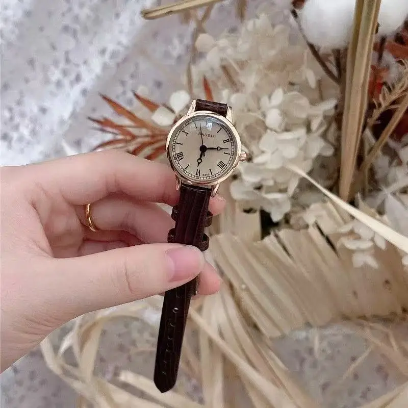 New Fashionable Retro Watch, Women's Style, Elegant Quartz Watch, Women's Watch, Watch
New Fashionable Retro Watch, Women's Style, Elegant Quartz Watch, Women's Watch, Watch
