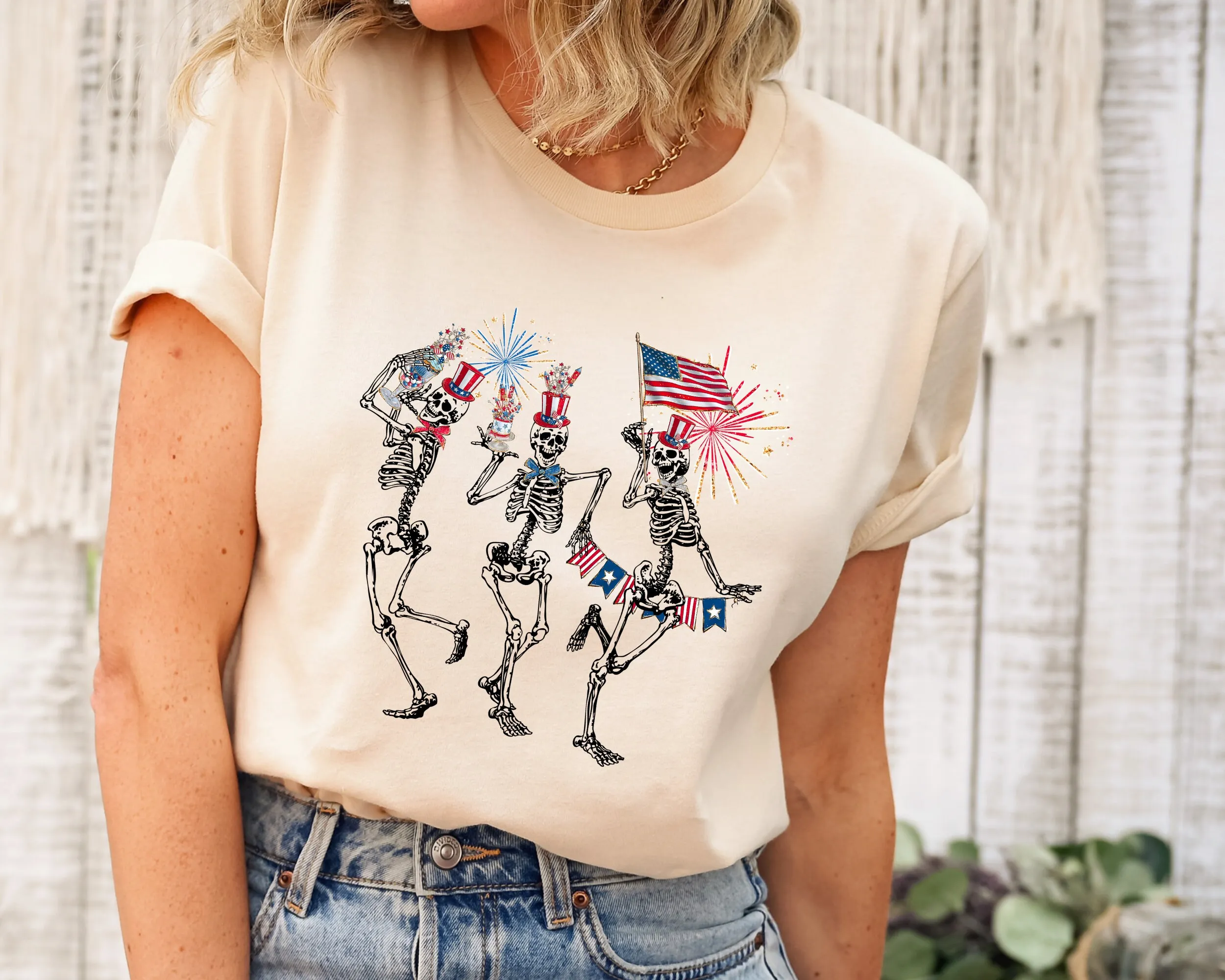 Футболка «Танцующие скелеты» 4 июля, патриотический скелет мертвецы внутри, но свобода, счастливый фейерверк
Футболка «Танцующие скелеты» 4 июля, патриотический скелет мертвецы внутри, но свобода, счастливый фейерверк
