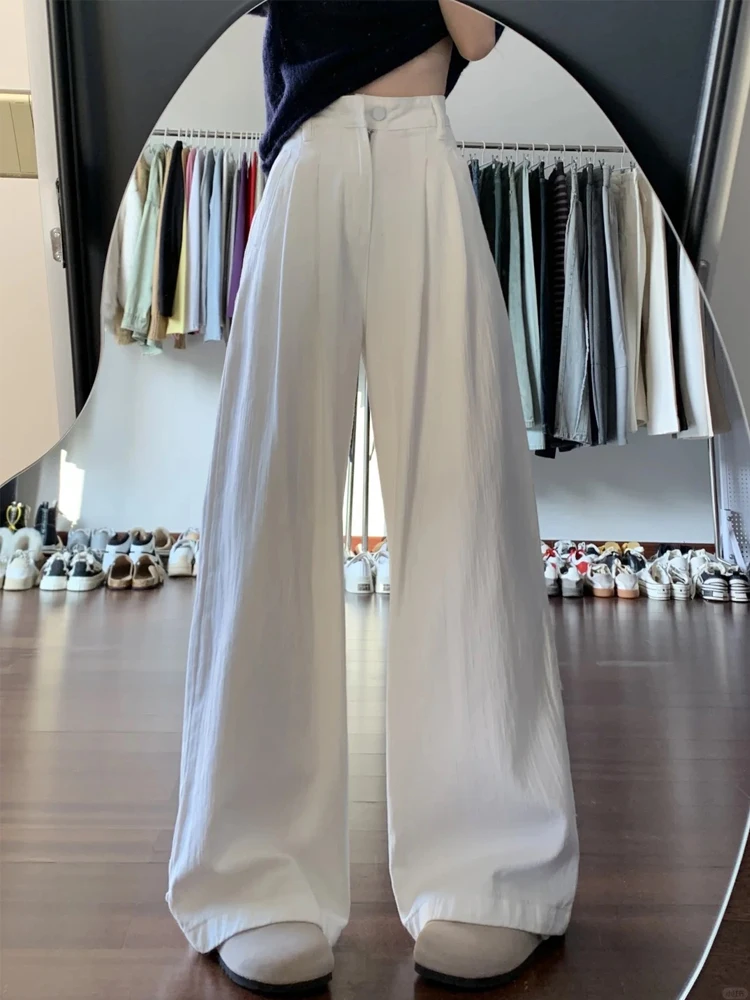 American Style High Waist Wide Leg Denim Pants Women's New 2025 Loose Slimming Drapey Straight Cut Jeans Casual Loose Fit
American Style High Waist Wide Leg Denim Pants Women's New 2025 Loose Slimming Drapey Straight Cut Jeans Casual Loose Fit