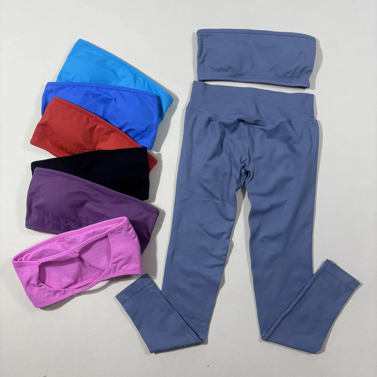 yoga Womens 2 Piece Seamless Yoga Set Bandeau Top and High Waist Scrunch Shorts Solid Color for Gym Running Workout Fitness
yoga Womens 2 Piece Seamless Yoga Set Bandeau Top and High Waist Scrunch Shorts Solid Color for Gym Running Workout Fitness