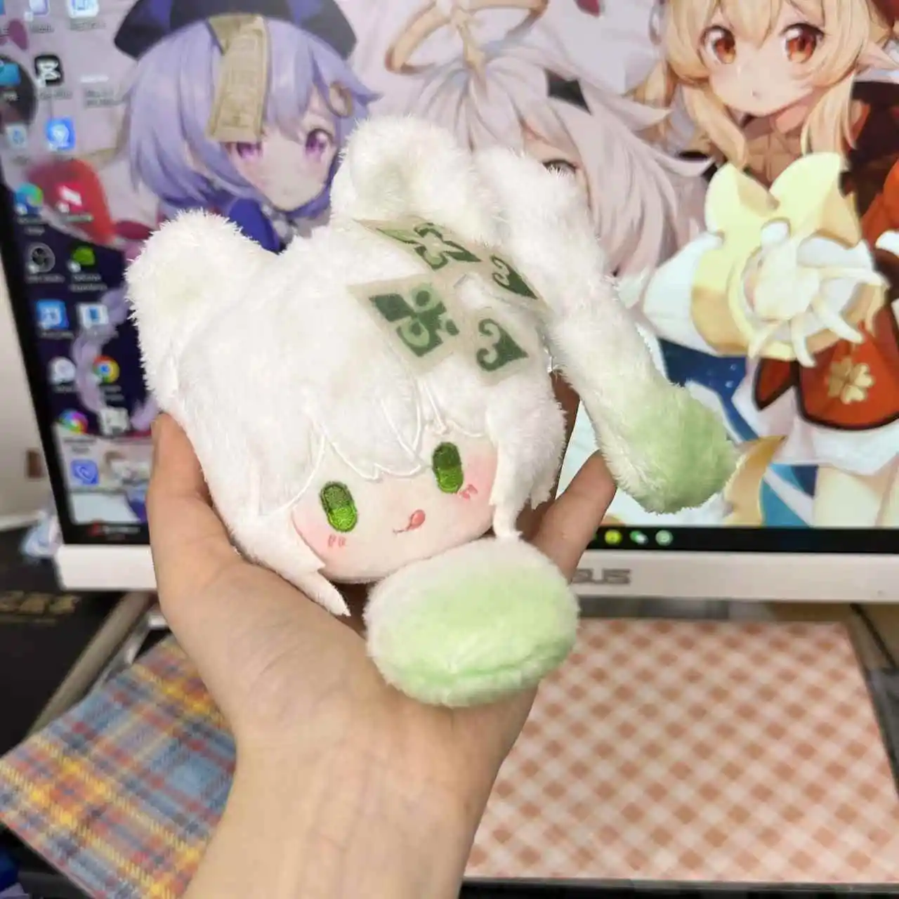 Genshin Impact Nahida 10 см кулон в виде клецок аниме фигурка идол вокальный орнамент плюшевые подушки для девочек подарок на день рождения подушка косплей
Genshin Impact Nahida 10 см кулон в виде клецок аниме фигурка идол вокальный орнамент плюшевые подушки для девочек подарок на день рождения подушка косплей