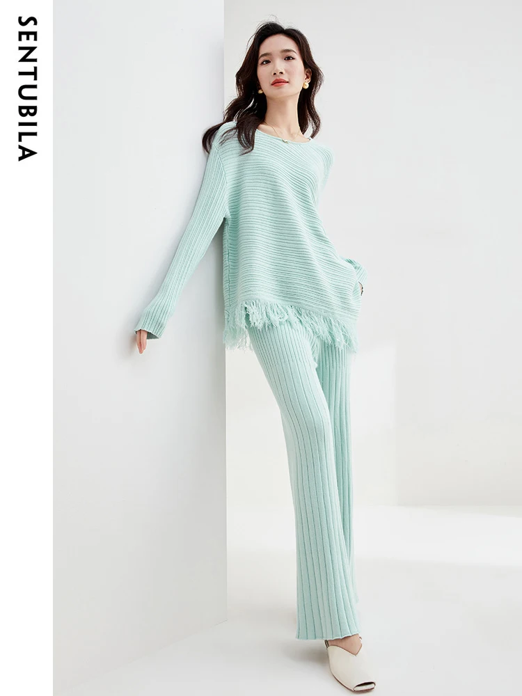 SENTUBILA Warm Sweater Sets for Women 2 Piece 2024 Autumn New Tassel Knitted Top Casual Trousers Pant Two Piece Set W33Z52268
SENTUBILA Warm Sweater Sets for Women 2 Piece 2024 Autumn New Tassel Knitted Top Casual Trousers Pant Two Piece Set W33Z52268