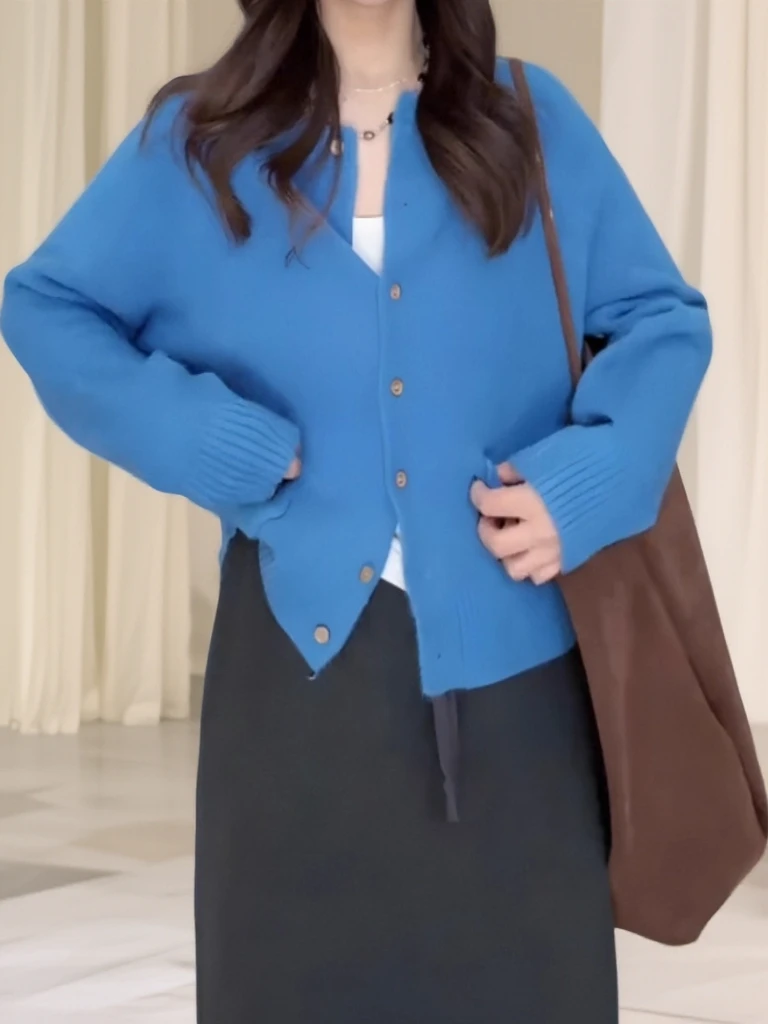 Синий вязаный кардиган-свитер женский свободного кроя, повседневный, с длинными рукавами, круглым вырезом, весенний, модный, укороченный
Синий вязаный кардиган-свитер женский свободного кроя, повседневный, с длинными рукавами, круглым вырезом, весенний, модный, укороченный