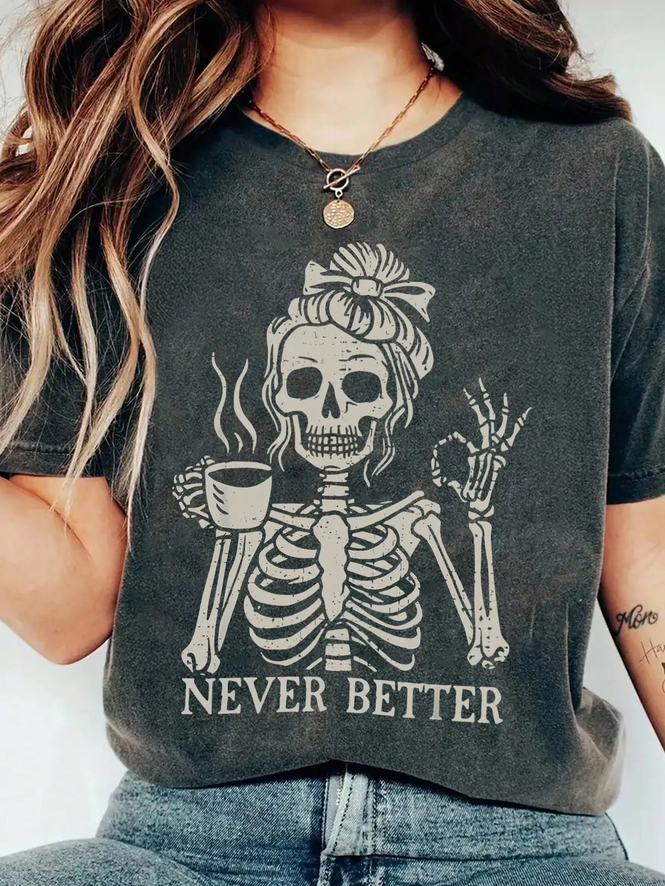 Coffee Skull Girl T-Shirt with 'Never Better' Slogan, Round Neck Short Sleeve for Women
Coffee Skull Girl T-Shirt with 'Never Better' Slogan, Round Neck Short Sleeve for Women