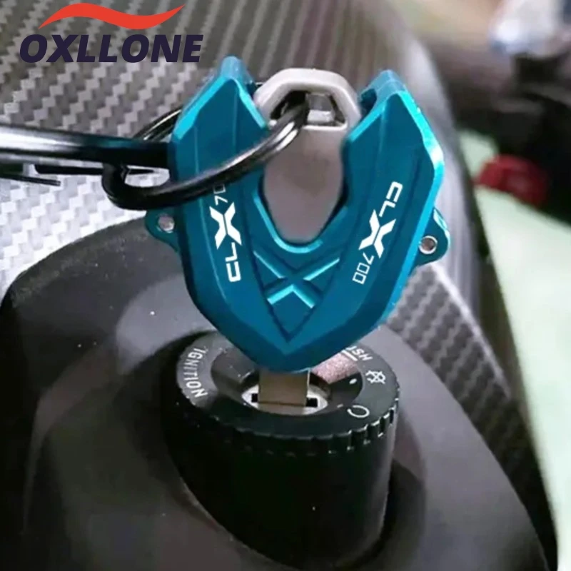 For CFMOTO SR250 MY22 250SR 250CLX 450SR 450SS CLX 700 SPORT Key Cover Cap Keys Case Shell Protector 700CLX 450 650MT 800 700MT
For CFMOTO SR250 MY22 250SR 250CLX 450SR 450SS CLX 700 SPORT Key Cover Cap Keys Case Shell Protector 700CLX 450 650MT 800 700MT