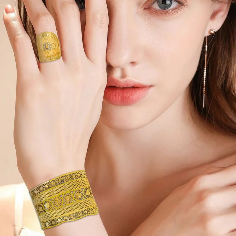 Dubai African Women's Wedding Ethnic Style Bracelet Ring24KGold-plated Flower Large Bracelet Ring Jewelry Set
Dubai African Women's Wedding Ethnic Style Bracelet Ring24KGold-plated Flower Large Bracelet Ring Jewelry Set
