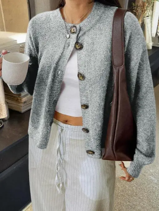 Женская рубашка с длинными рукавами, куртка, свитер на пуговицах, осень-зима, модная отпускная одежда 2025 года, повседневная одежда
Женская рубашка с длинными рукавами, куртка, свитер на пуговицах, осень-зима, модная отпускная одежда 2025 года, повседневная одежда