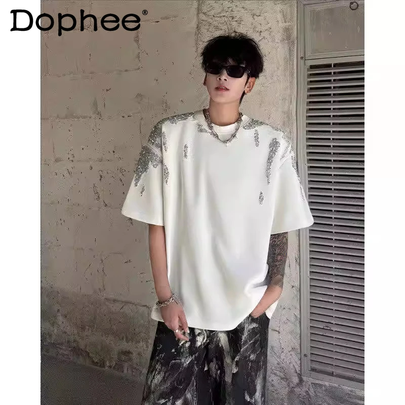 American Style Irregular Tees Male Stylish Sequin Embroidered Short-sleeve Chic T-shirts Men's 2025 Summer New Retro Trendy Tops
American Style Irregular Tees Male Stylish Sequin Embroidered Short-sleeve Chic T-shirts Men's 2025 Summer New Retro Trendy Tops