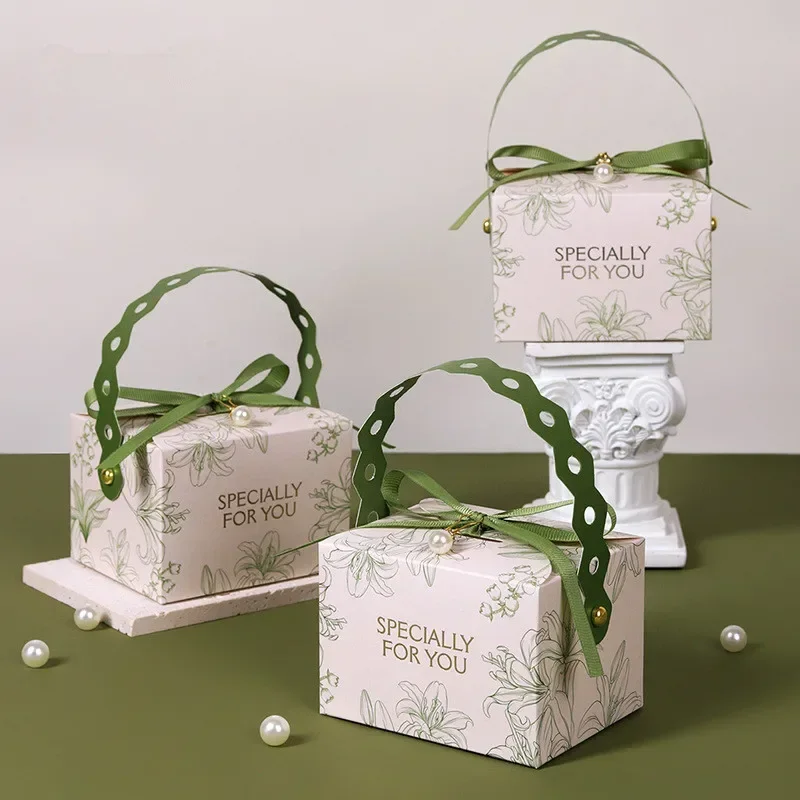 Aid Mubarak Portable Paper Candy Box Wedding Souvenirs For Guests Favors Gift Box Chocolate Packaging Bag Party Decoration
Aid Mubarak Portable Paper Candy Box Wedding Souvenirs For Guests Favors Gift Box Chocolate Packaging Bag Party Decoration
