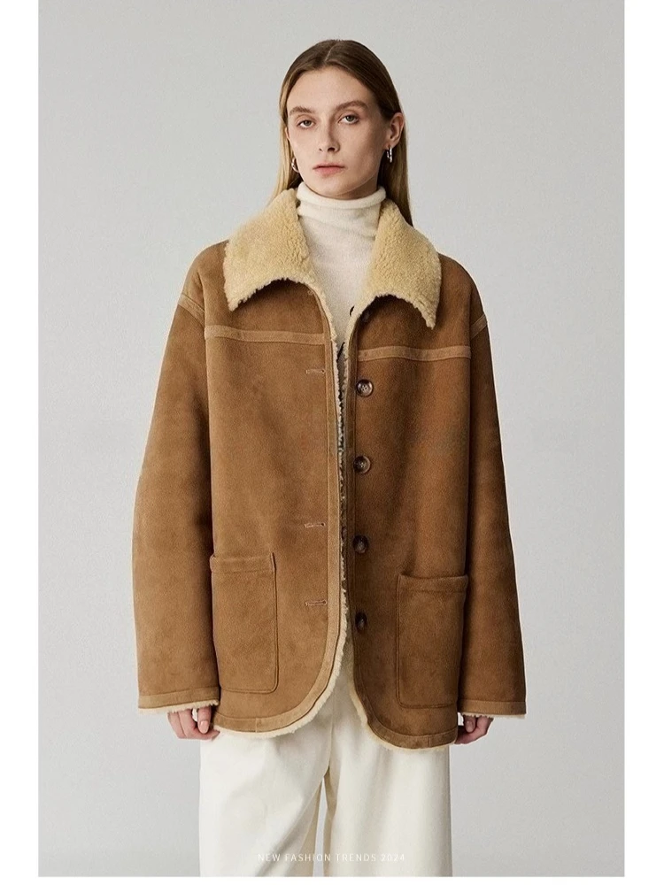 High-end Luxury Merino Sheep Fur Winter Jacket Women Simple Vintage Double-sided Wear Design Genuine Leather Real Fur Suede Coat
High-end Luxury Merino Sheep Fur Winter Jacket Women Simple Vintage Double-sided Wear Design Genuine Leather Real Fur Suede Coat