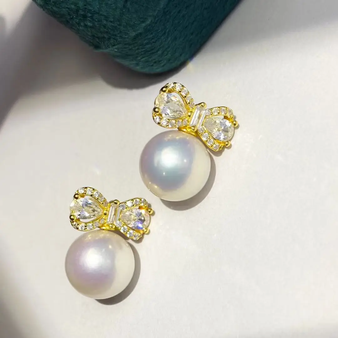 Wholesale Bow S925 Sterling Silver Earrings Mount Findings Settings Base Mounting Parts Accessory for 10-11mm Pearls 5 pairs/lot
Wholesale Bow S925 Sterling Silver Earrings Mount Findings Settings Base Mounting Parts Accessory for 10-11mm Pearls 5 pairs/lot