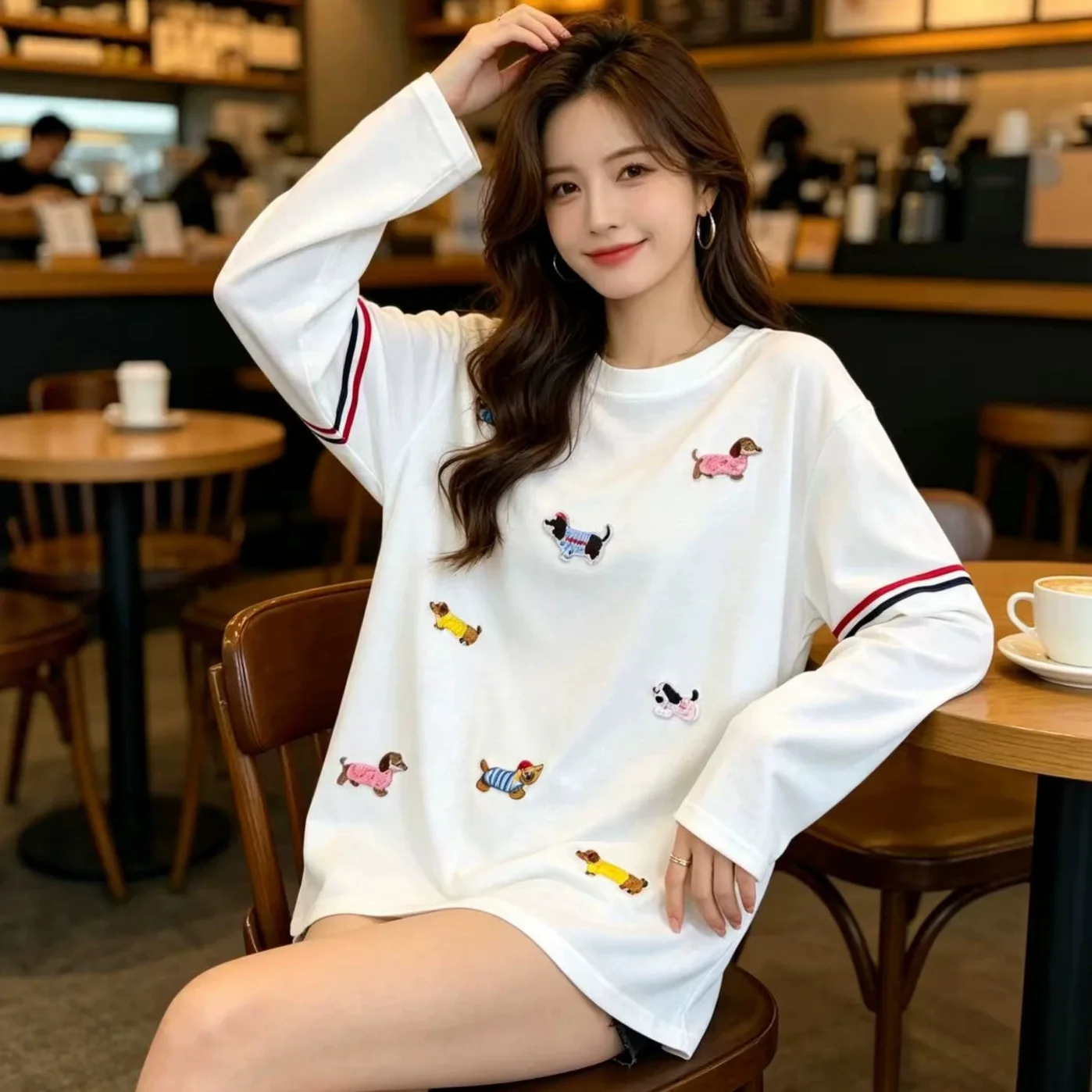 Academy Style Long Sleeve round Neck Thin T-Shirt Women's Summer New Dopaamine Sun Protection Top Embroidered Dog
Academy Style Long Sleeve round Neck Thin T-Shirt Women's Summer New Dopaamine Sun Protection Top Embroidered Dog