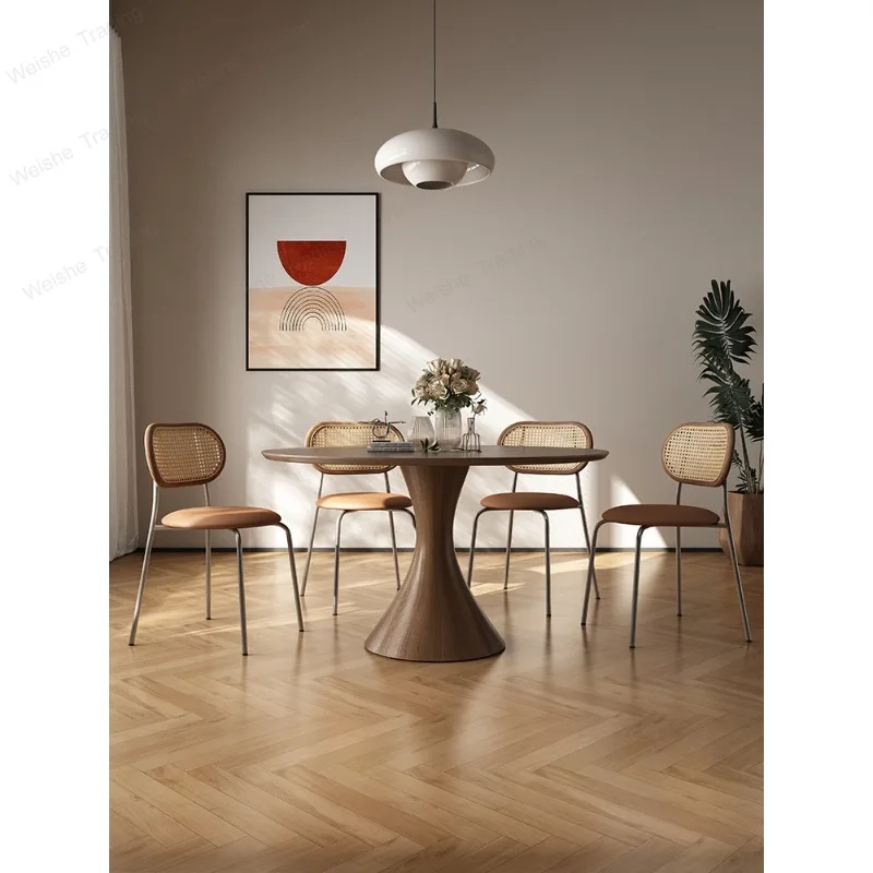Solid wood round dining table Walnut small apartment round dining table Medium antique dining table
Solid wood round dining table Walnut small apartment round dining table Medium antique dining table
