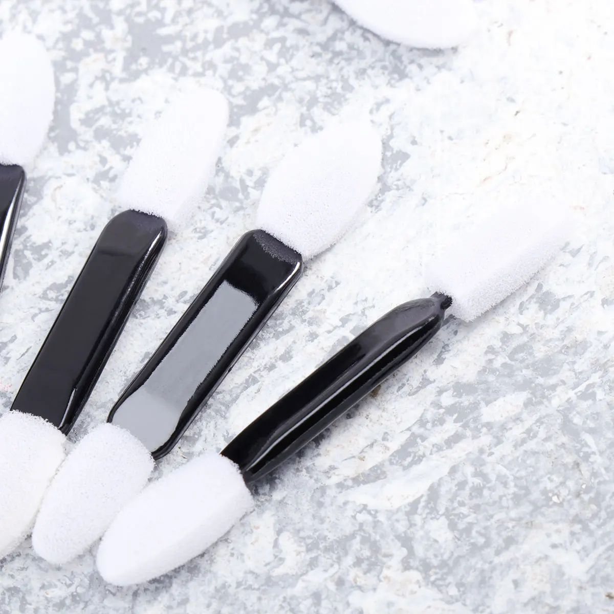 100pcs Dual Sided Eyeshadow Brush Applicator Sponge Smooth Eye Shadow Tool For Women Travel Party Wedding Makeup Artists
100pcs Dual Sided Eyeshadow Brush Applicator Sponge Smooth Eye Shadow Tool For Women Travel Party Wedding Makeup Artists
