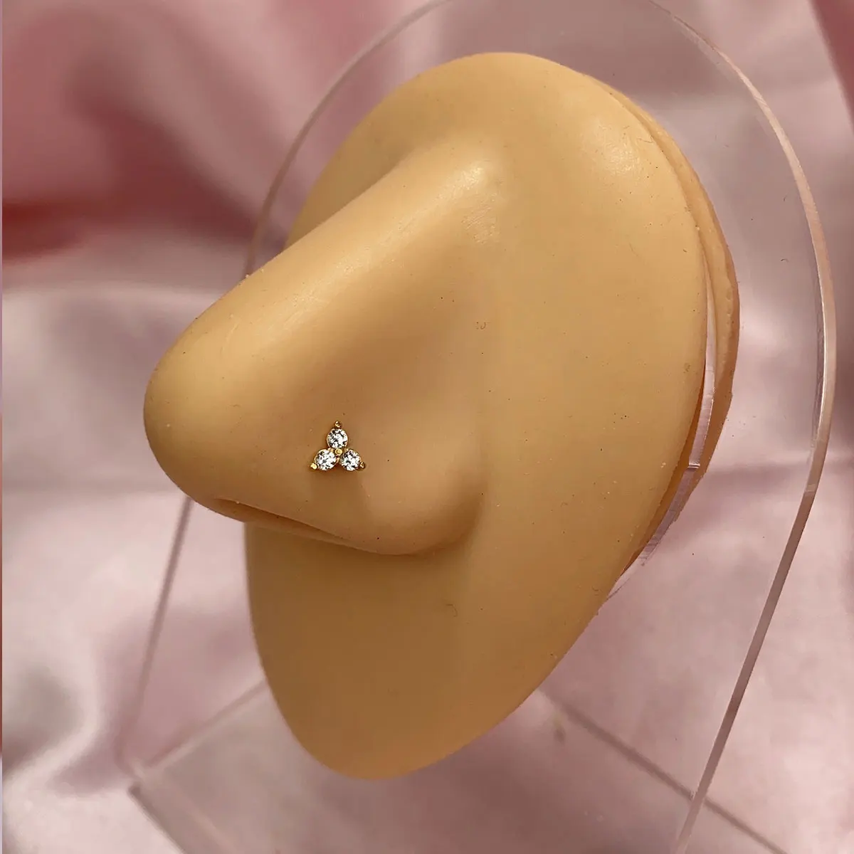 1PC Surgical Steel Tiny Crystal CZ Earrings Tragus Helix Piercing Labret Lip Nose Studs Internally Thread Flat Back Body Jewelry
1PC Surgical Steel Tiny Crystal CZ Earrings Tragus Helix Piercing Labret Lip Nose Studs Internally Thread Flat Back Body Jewelry