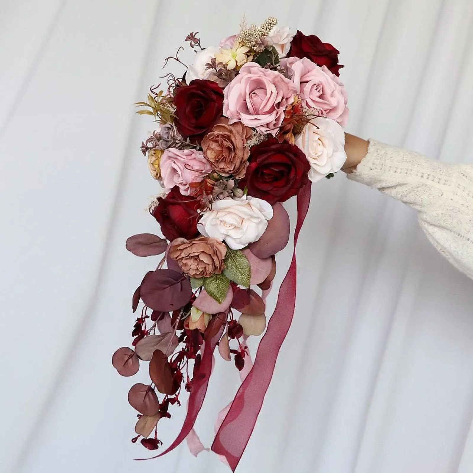 Wedding Bouquet for Bride Silk Flowers Romantic Waterfall Wedding Flowers Drop Shape for Bridal Shower Graduation Supplies
Wedding Bouquet for Bride Silk Flowers Romantic Waterfall Wedding Flowers Drop Shape for Bridal Shower Graduation Supplies