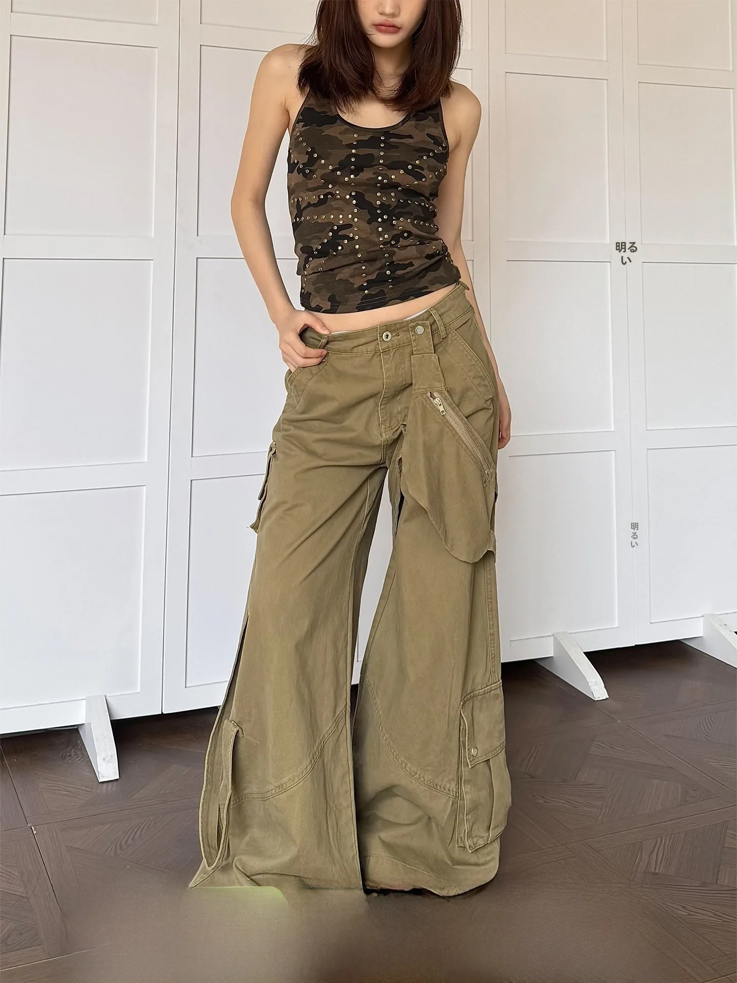 Don Cry Multpocket Casual Work Pants Loose Wide Leg Trousers Men Women Straight Cut Destructed American Style Waist Bag Detac...
Don Cry Multpocket Casual Work Pants Loose Wide Leg Trousers Men Women Straight Cut Destructed American Style Waist Bag Detac...