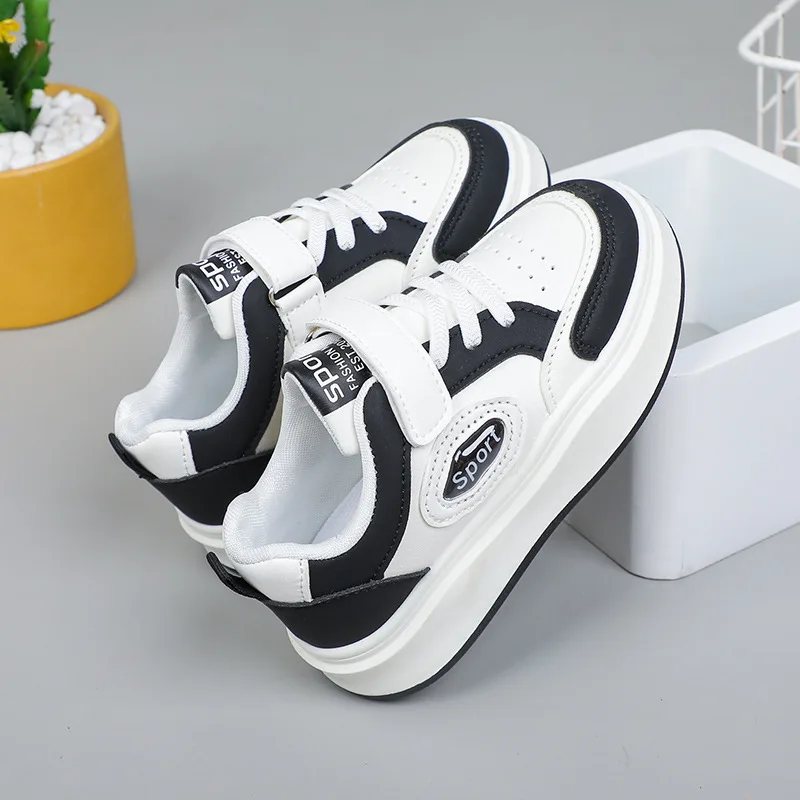 Men's and Women's Shoes 2025 Spring and Autumn New Fashion Leather Casual Soft Soles Comfortable Children's Sports Shoes
Men's and Women's Shoes 2025 Spring and Autumn New Fashion Leather Casual Soft Soles Comfortable Children's Sports Shoes