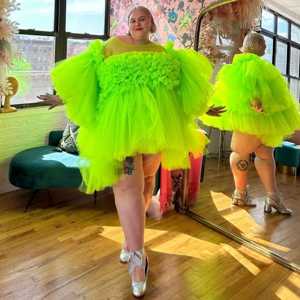 Green Tulle Dresses Party Evening Outfit Oversize Puffy Long Sleeves Short Birthday Dress
Green Tulle Dresses Party Evening Outfit Oversize Puffy Long Sleeves Short Birthday Dress