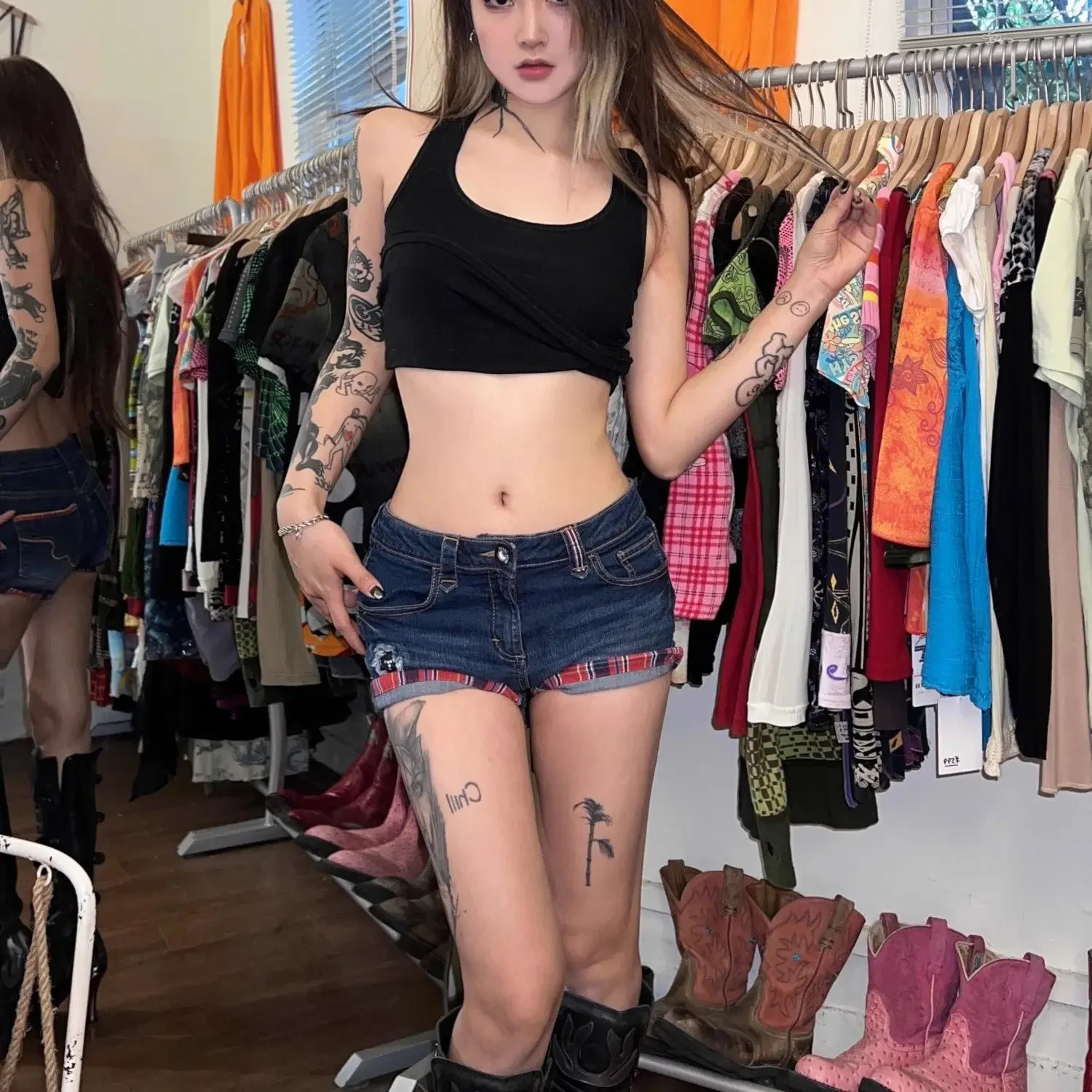 Comfy Sexy Tight Female Short Jeans Pants Outdoor To Wear Trend 2025 Harajuku Fashion XL New In Elegant Hot Women's Denim Shorts
Comfy Sexy Tight Female Short Jeans Pants Outdoor To Wear Trend 2025 Harajuku Fashion XL New In Elegant Hot Women's Denim Shorts