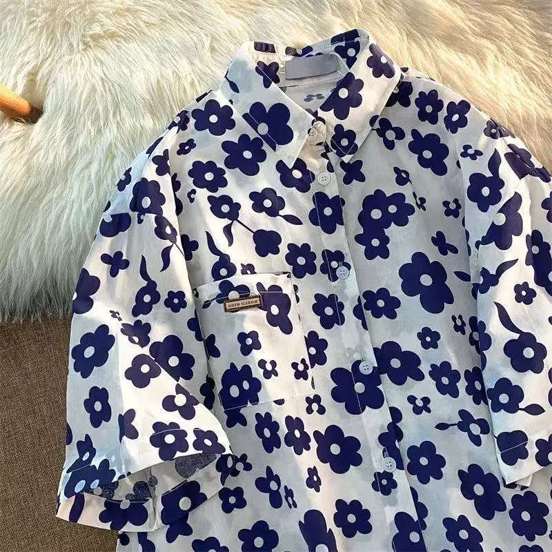 Retro Flower Full Print Shirt Female Niche Design Summer New Korean Loose Large Size Short-sleeved Top
Retro Flower Full Print Shirt Female Niche Design Summer New Korean Loose Large Size Short-sleeved Top