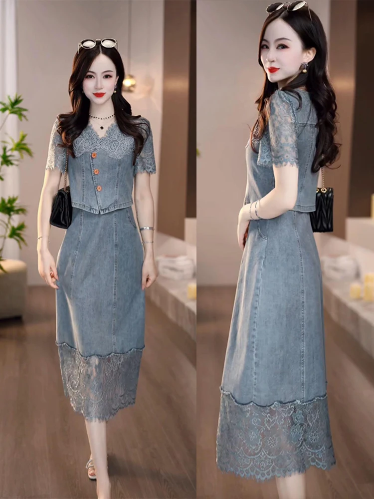 French style lace patchwork fake two piece denim skirt women in summer 2025 stylish retro slimming mid length skirt
French style lace patchwork fake two piece denim skirt women in summer 2025 stylish retro slimming mid length skirt
