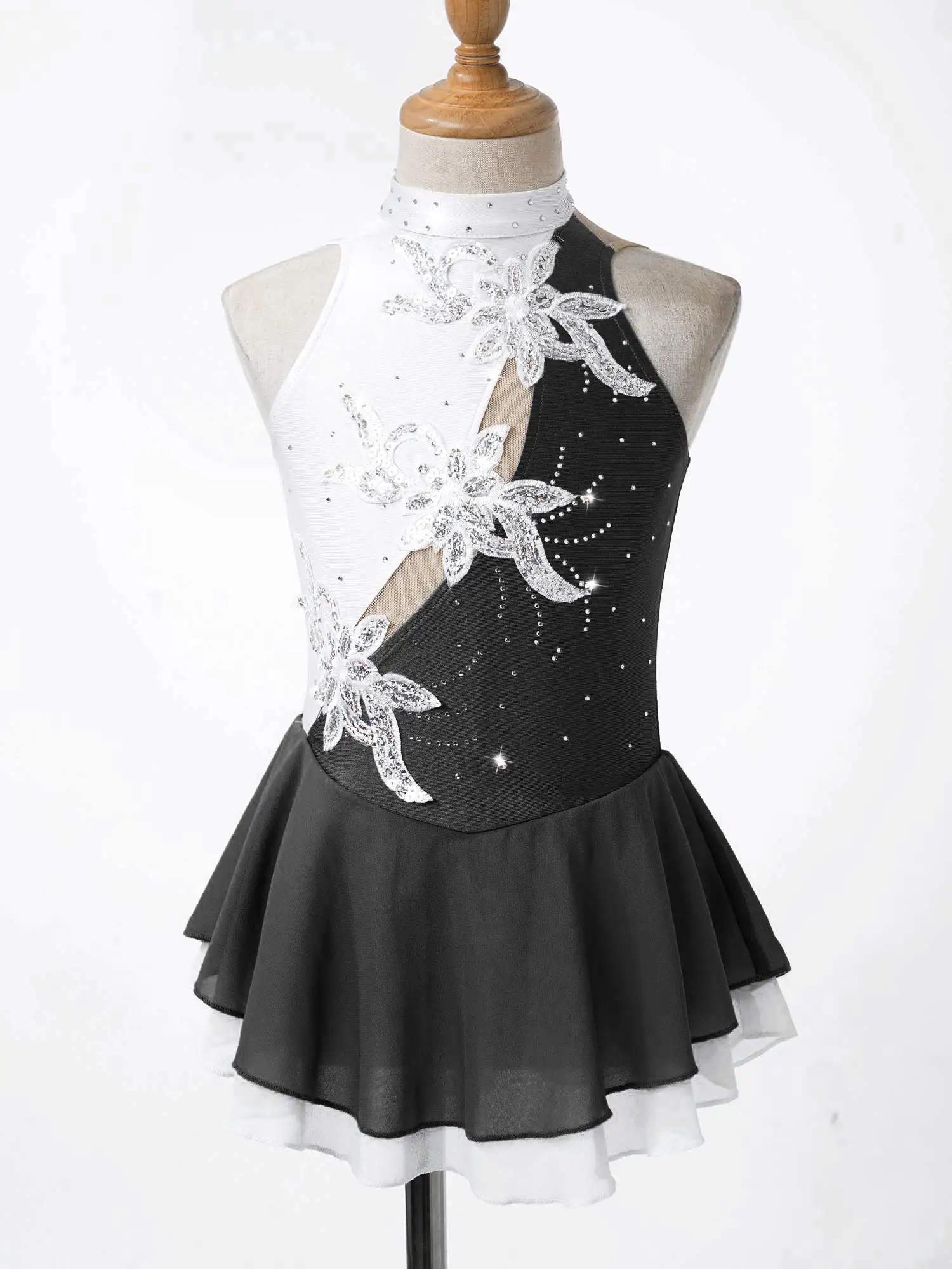 Kids Girls Sleeveless Round Neckline Dance Dress Fashion Patchwork Shiny Sequins Floral Decorated Hollow Back Dresses Party Wear
Kids Girls Sleeveless Round Neckline Dance Dress Fashion Patchwork Shiny Sequins Floral Decorated Hollow Back Dresses Party Wear