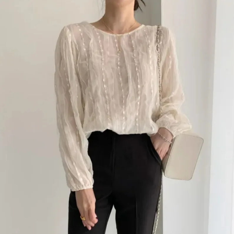 Elegant round Neck Long Sleeve Embroidered Chiffon Loose Fit Shirt Women's Overhead Spring Summer Fashion Breathable Thin Style
Elegant round Neck Long Sleeve Embroidered Chiffon Loose Fit Shirt Women's Overhead Spring Summer Fashion Breathable Thin Style
