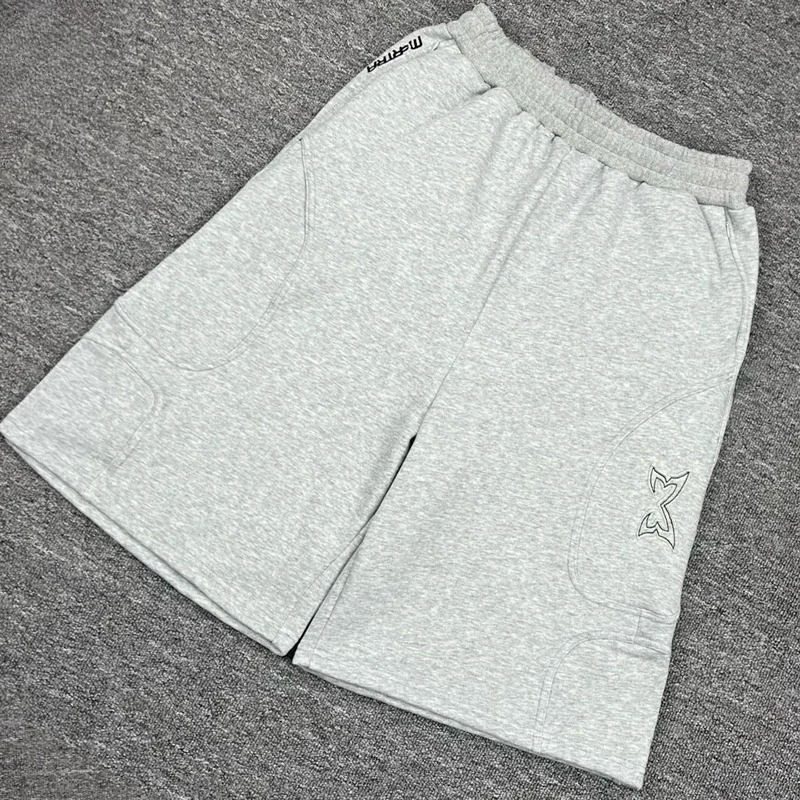 New Arrivals Mertre Casual Shorts Streetwear High Quality Logo Embroidery Mid Pants Unisex Loose Sports Shorts
New Arrivals Mertre Casual Shorts Streetwear High Quality Logo Embroidery Mid Pants Unisex Loose Sports Shorts