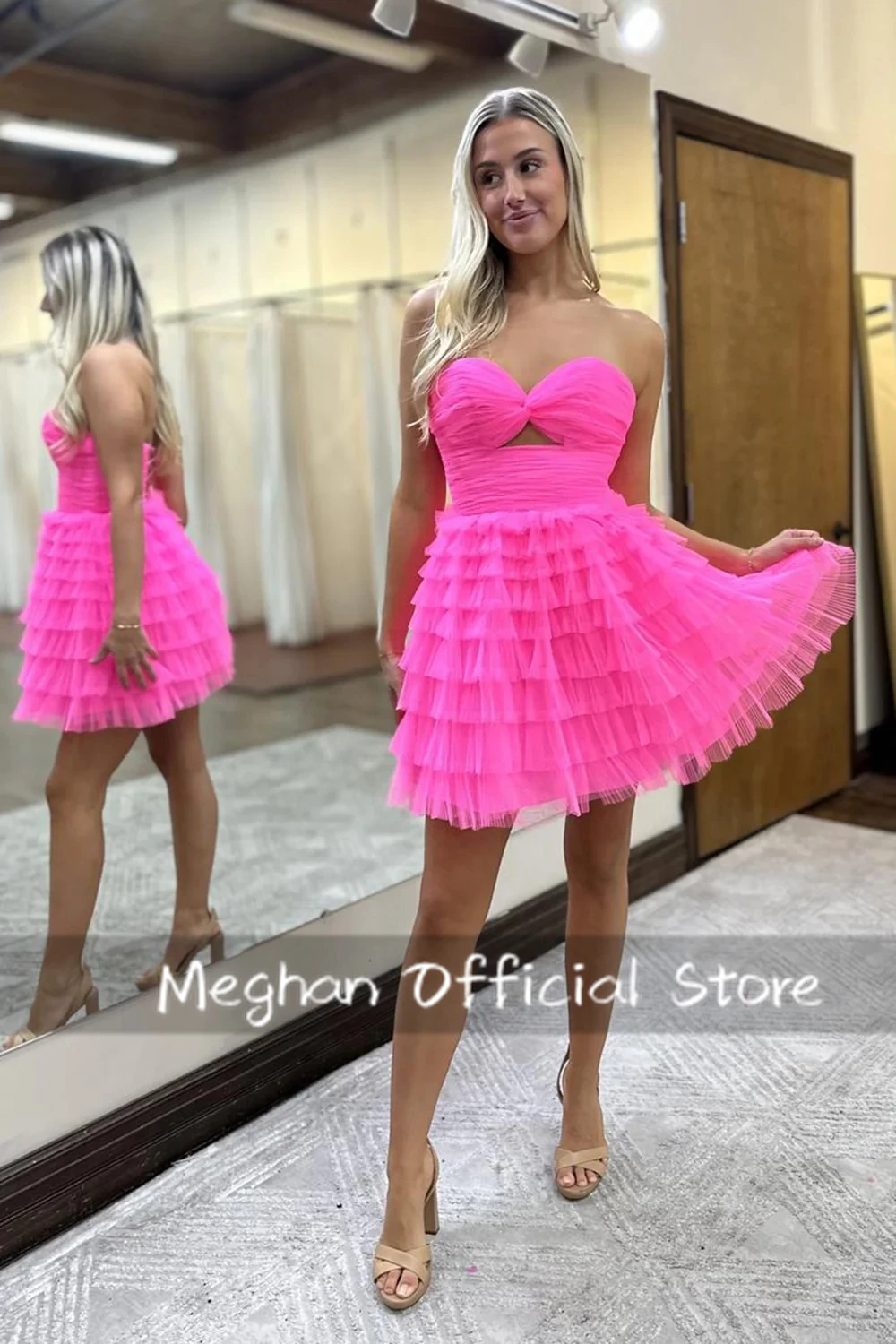 Simple Tiered Tulle Sweetheart Neckline Prom Gown Lovely A Line Cut Out Homecoming Party Short Evening Dress Customized
Simple Tiered Tulle Sweetheart Neckline Prom Gown Lovely A Line Cut Out Homecoming Party Short Evening Dress Customized