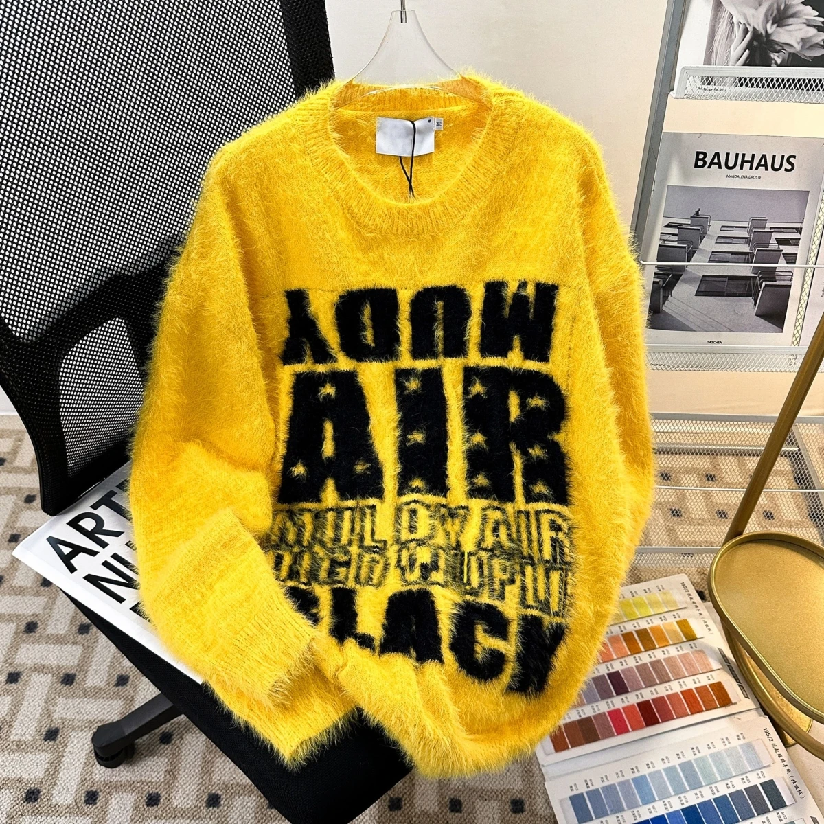 American High Street Retro Letter Mink Leisure Men's Loose Knitted Sweater Casual Knitwear Top ular Network Red
American High Street Retro Letter Mink Leisure Men's Loose Knitted Sweater Casual Knitwear Top ular Network Red